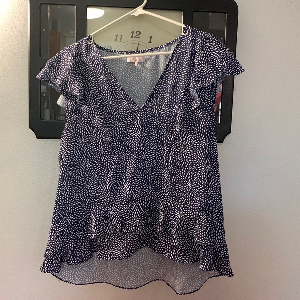 Parker size L peplum hi lo blouse navy and white
